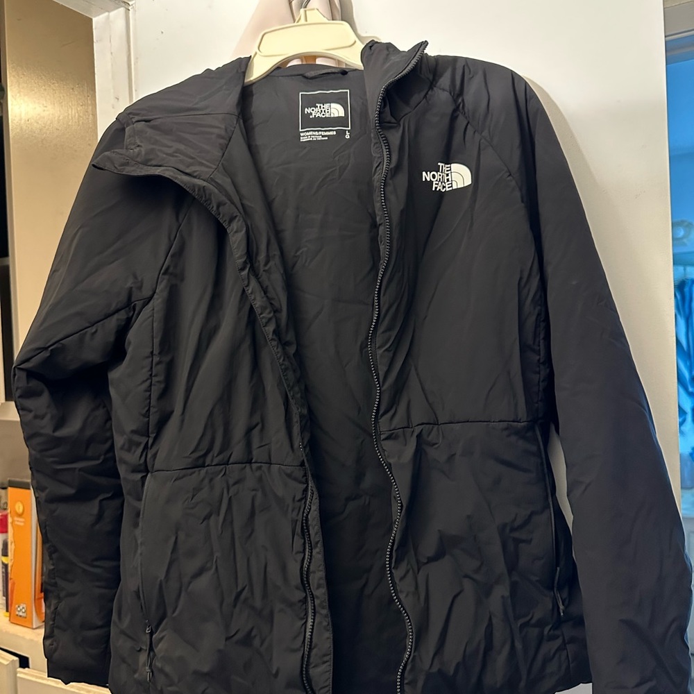 North face warm and wind breaker type hooded zip up jacket